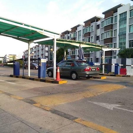 Cybercity Ph1 Near Kkia By Family Homestay Donggongon Dış mekan fotoğraf