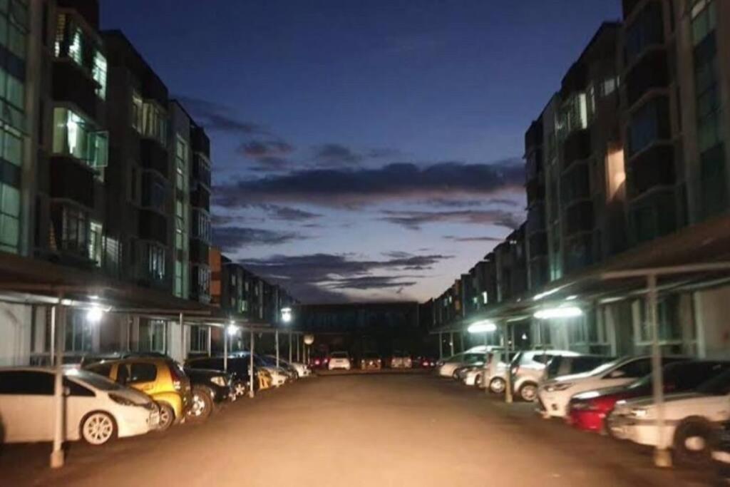 Cybercity Ph1 Near Kkia By Family Homestay Donggongon Dış mekan fotoğraf